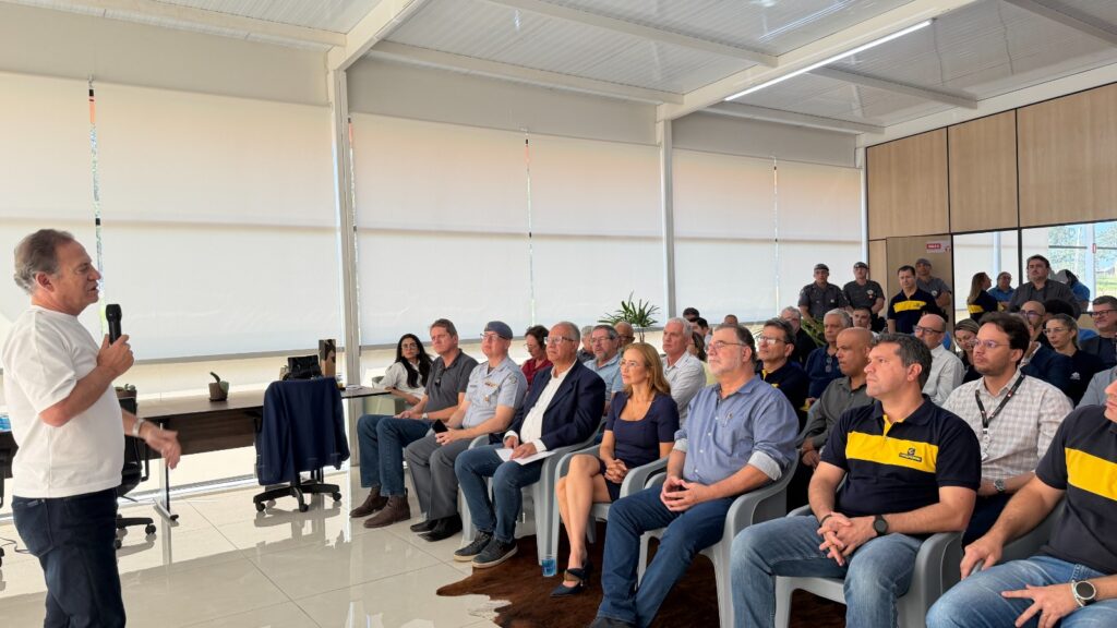 Secretaria de Desenvolvimento Econômico debate fortalecimento da indústria e novos investimentos em Santa Rosa de Viterbo