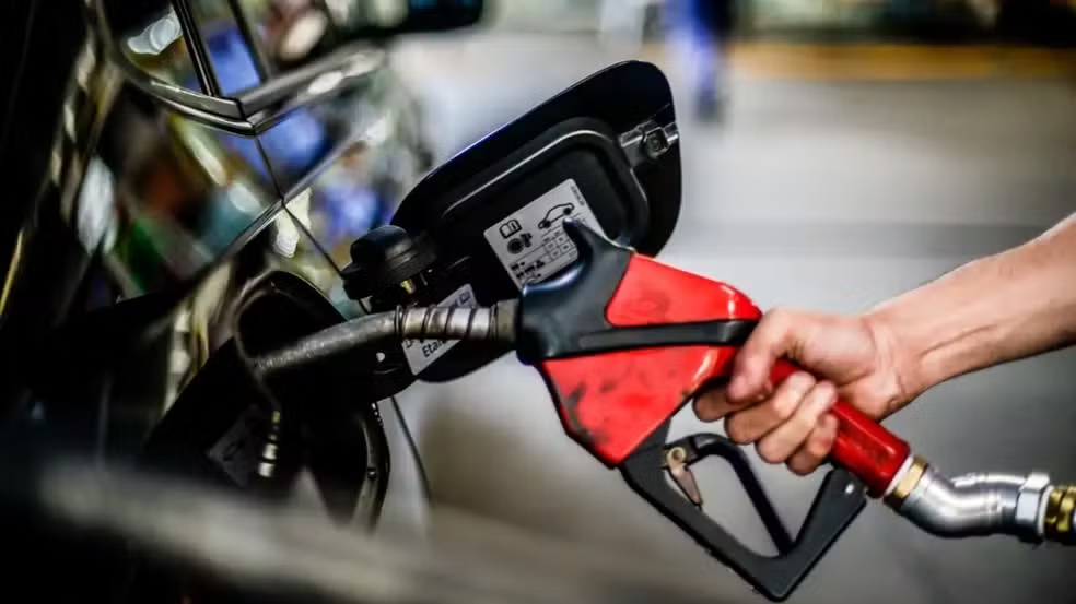 Gasolina com 32% de etanol começa a ser vendida em Santa Rita do Passa Quatro e região neste sábado (1º)