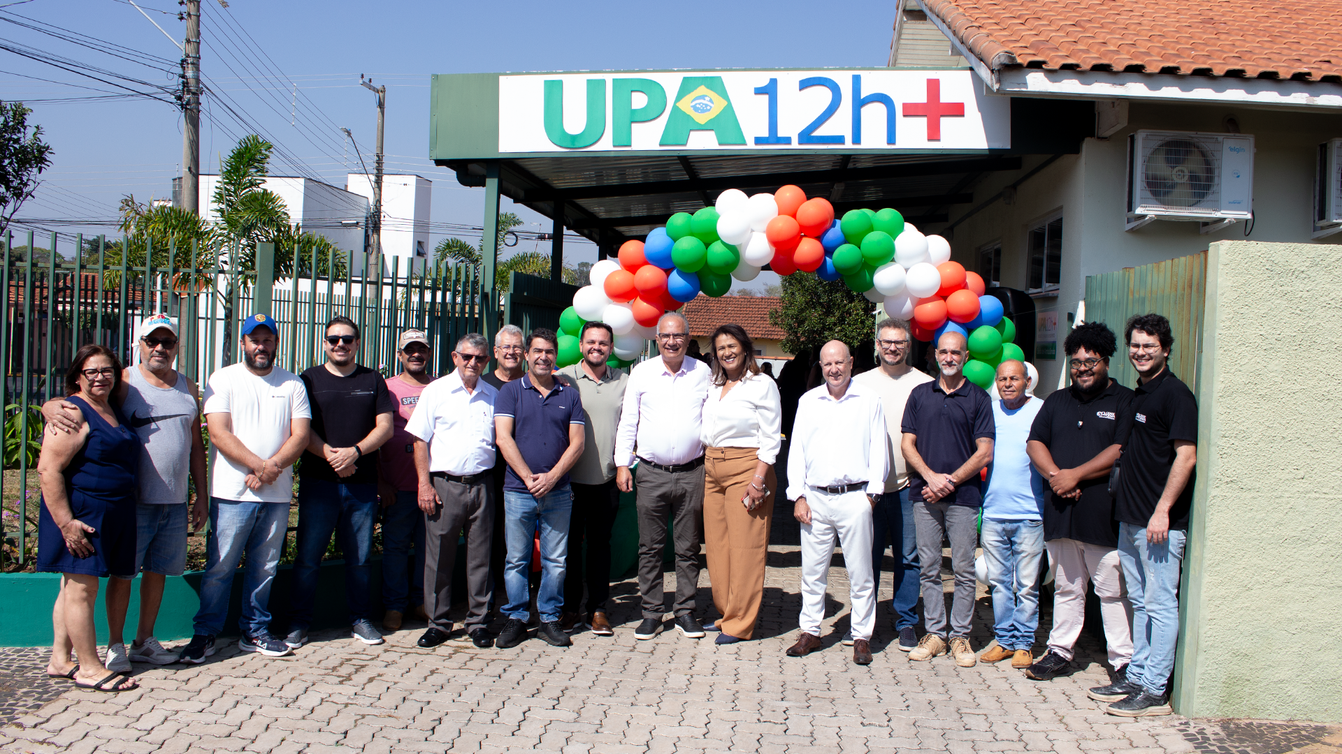 Autoridades locais em celebração aos 2 anos da UPA Zezinho Rodrigues